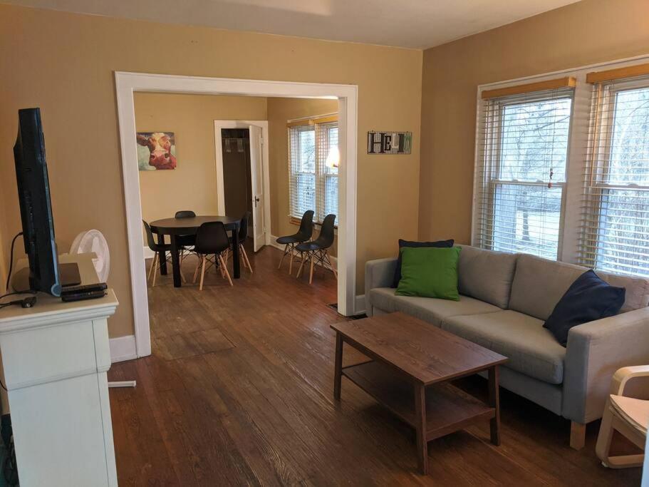 Ohio Ave 3 bed house Historic Downtown Loveland - Housity