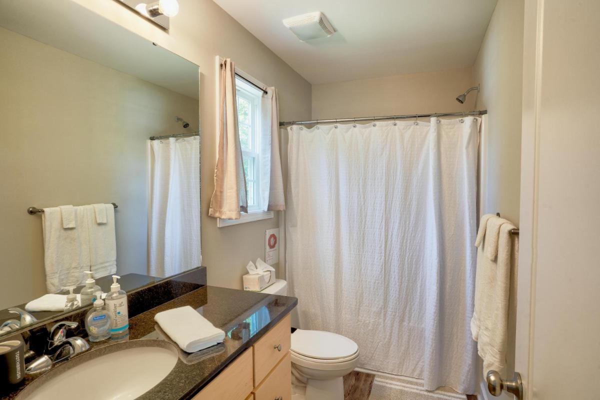 Kannapolis Excellent Sleep Experience - Pet Friendly - Housity