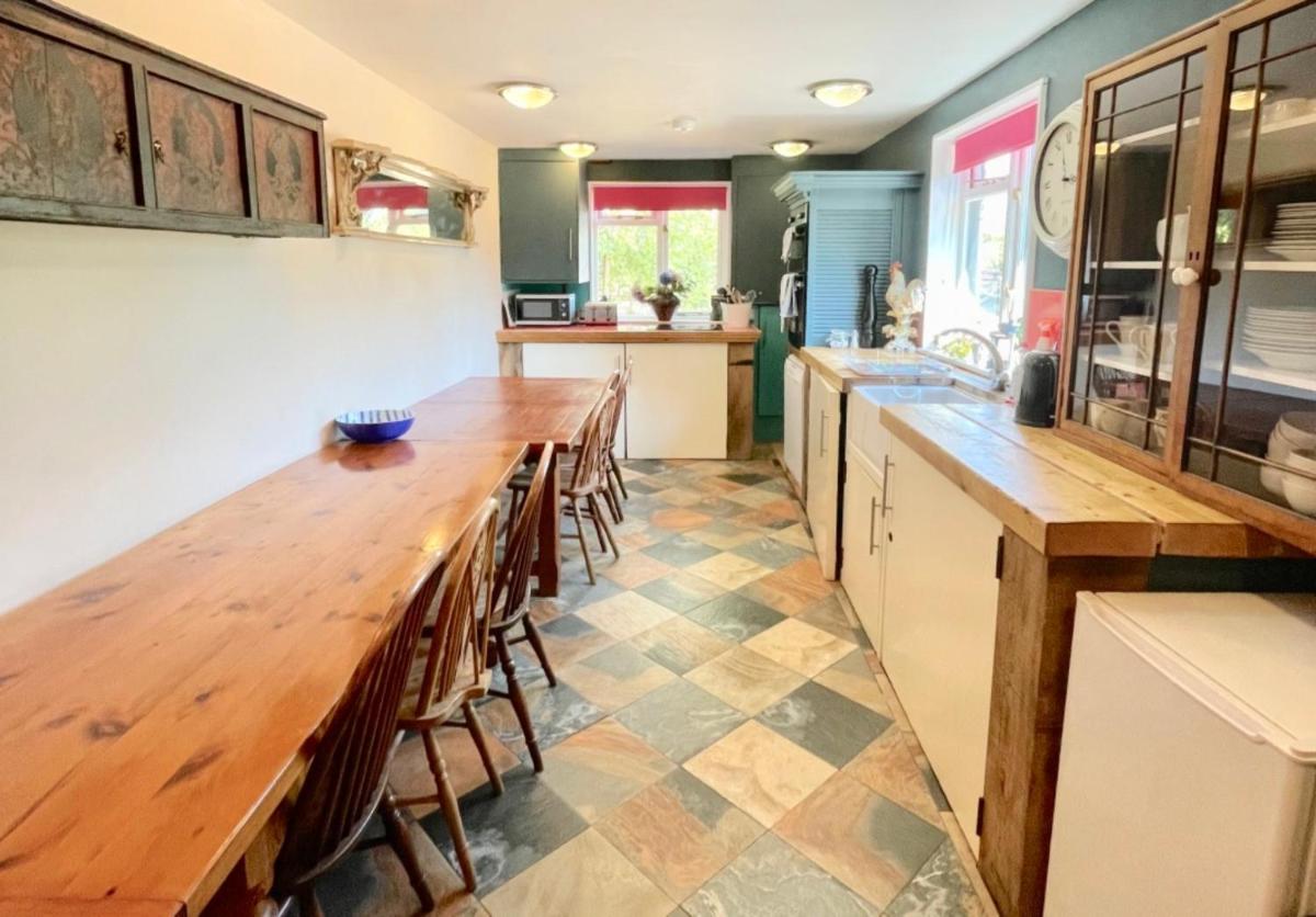 The Timber Barn South Downs West Sussex Sleeps 18 - Housity