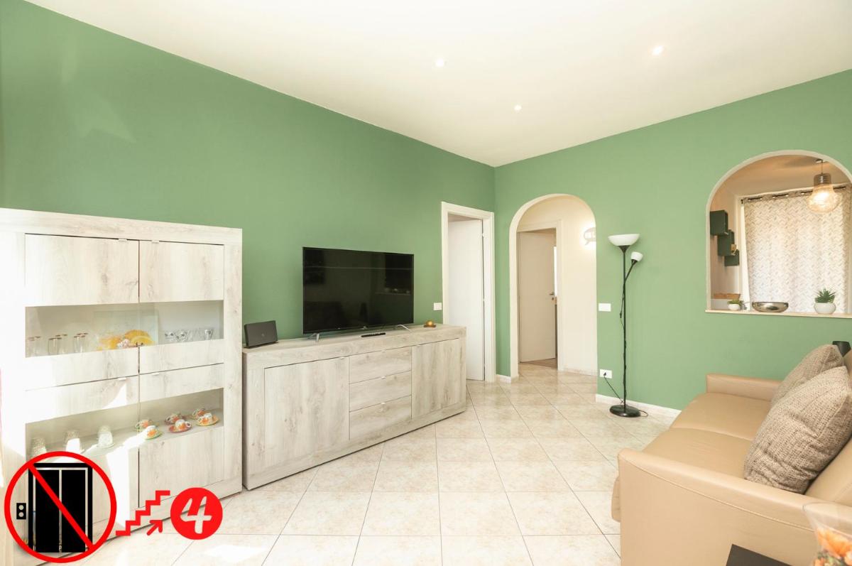 Homes in Genoa - Young Apartment - Housity