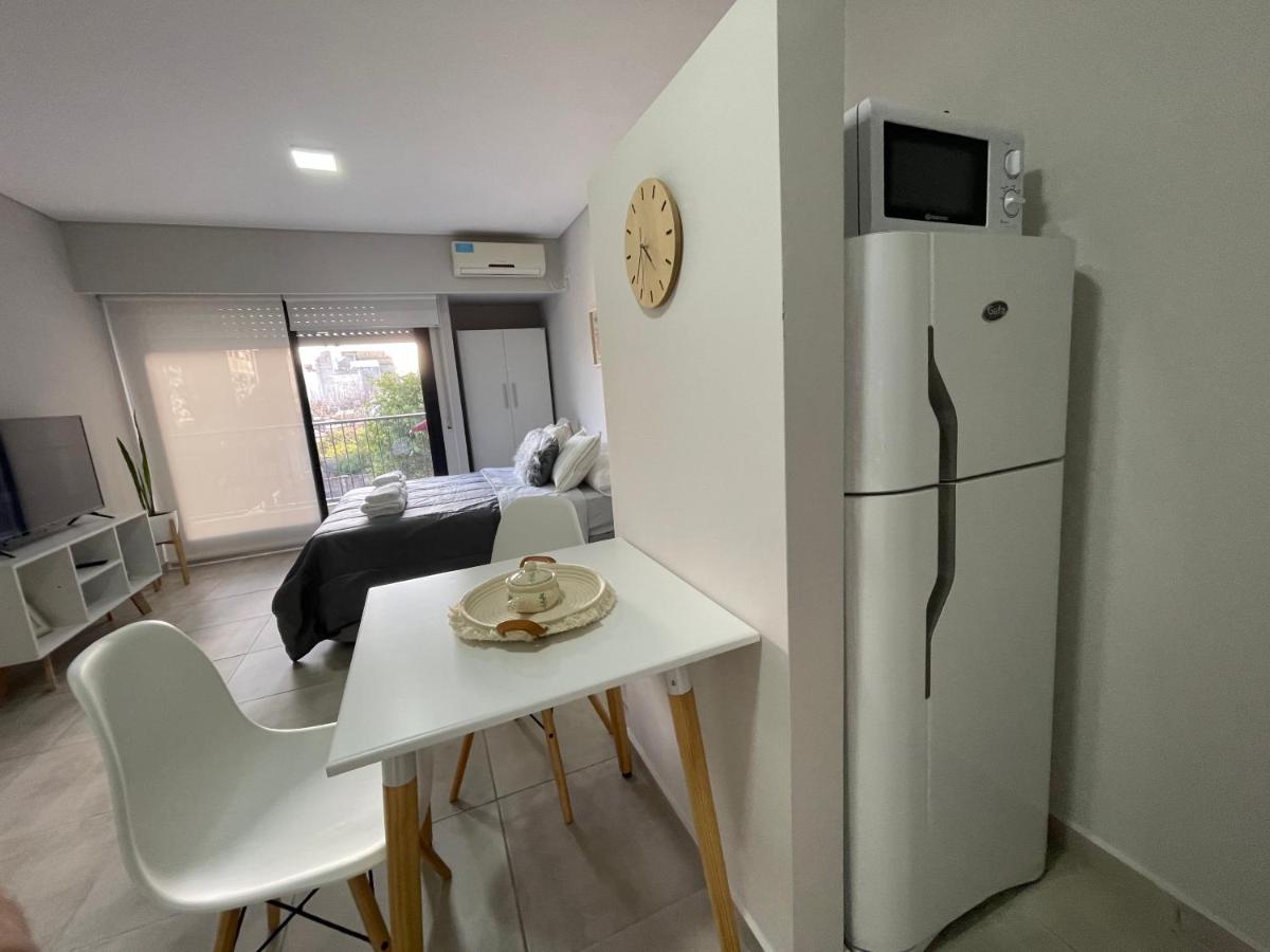 1 de Mayo 1900 Studio apartment a few meters from Pellegrini Avenue 03-02 - Housity