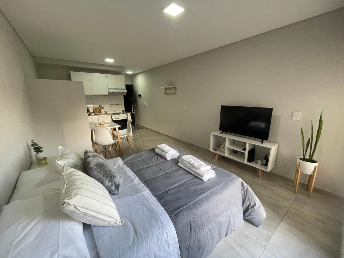 1 de Mayo 1900 Studio apartment a few meters from Pellegrini Avenue 03-02 - Housity