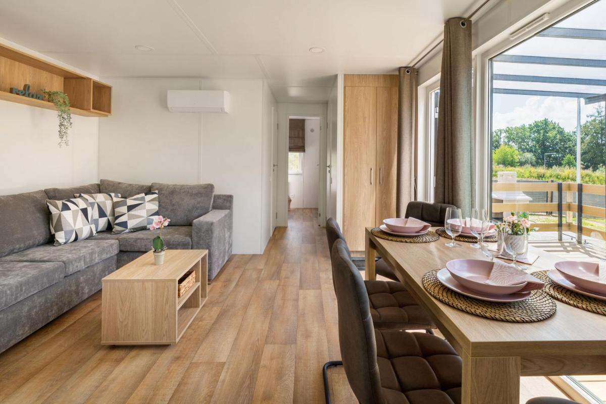 Wichrowe Wzgórze Lark House - Housity