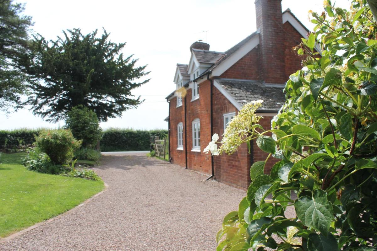 West View Cottage - Housity