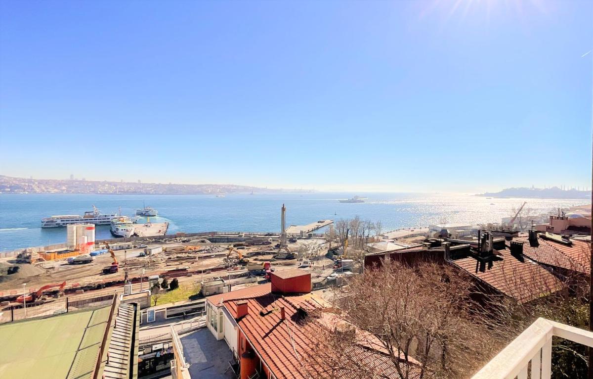 tiyoho - Stylish and Spacious Flat with 2BR Panoramic Bosphorus View - Housity
