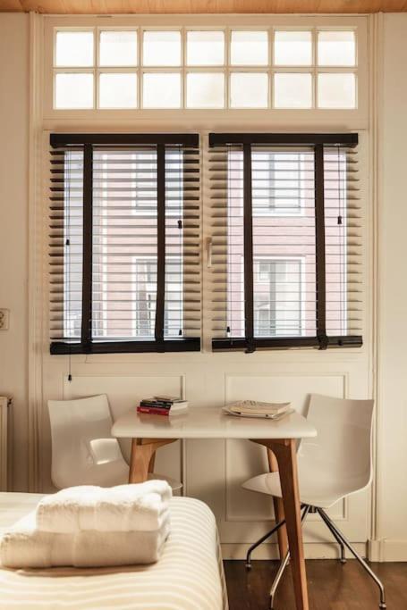 New! Private Authentic Apartment In City Centre! - Housity