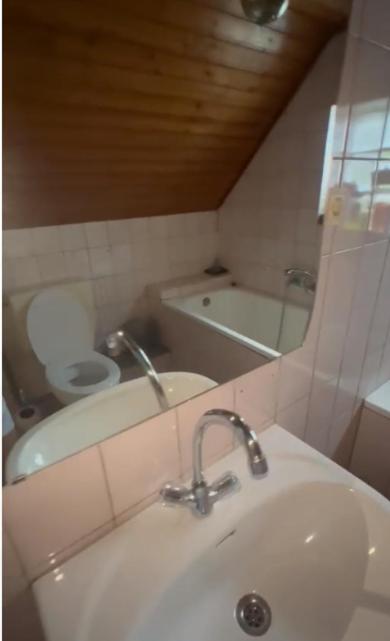 Suitetrails - Chambre Differdange / Bedroom Differdange