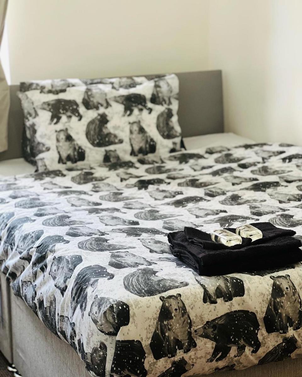 SIMPLE 2BED FLAT IN EDINBURGH. - Housity