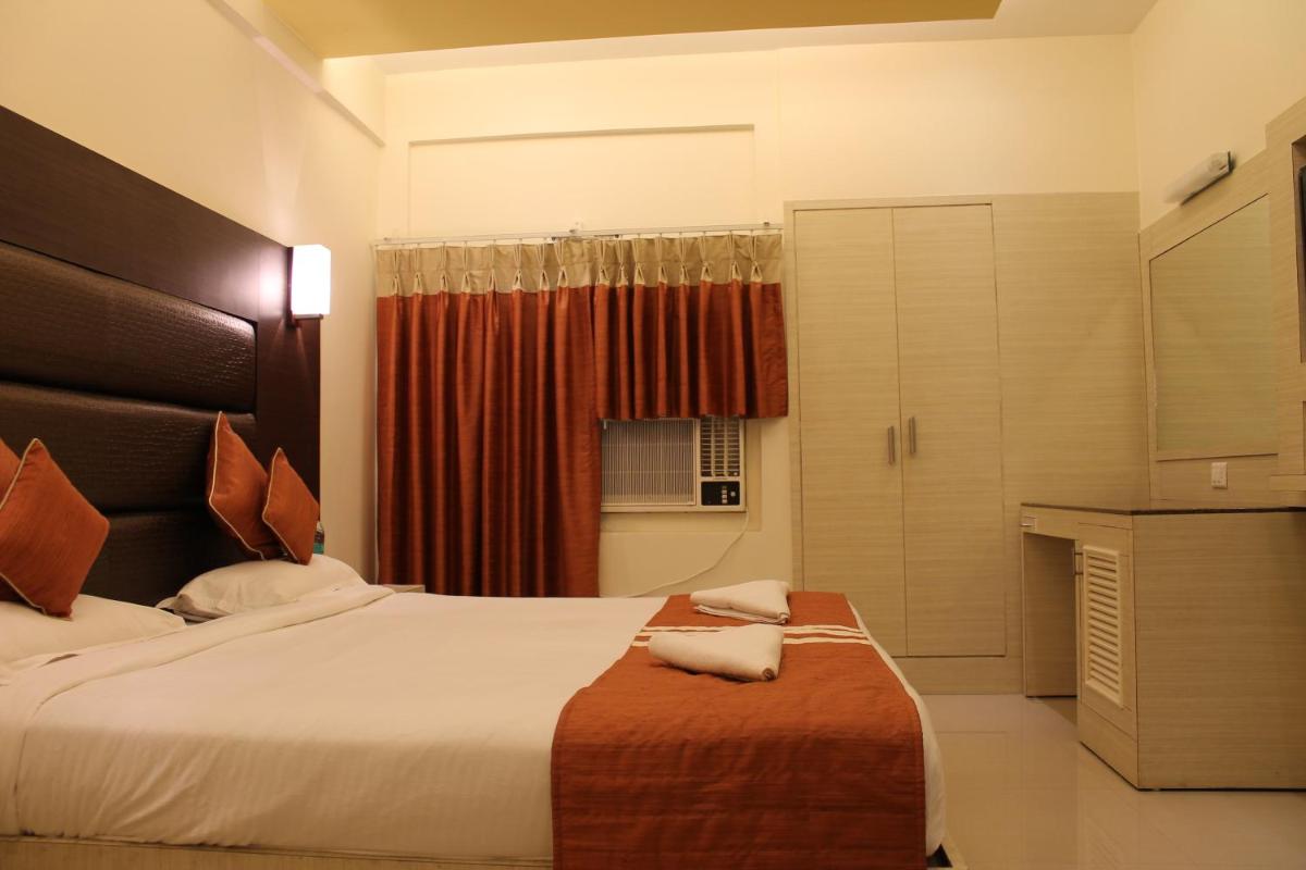 Hotel Shompen - Housity