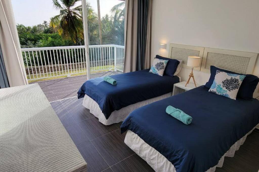 Peaceful Ocean View 2BR Condo w/ Private Beach - Housity