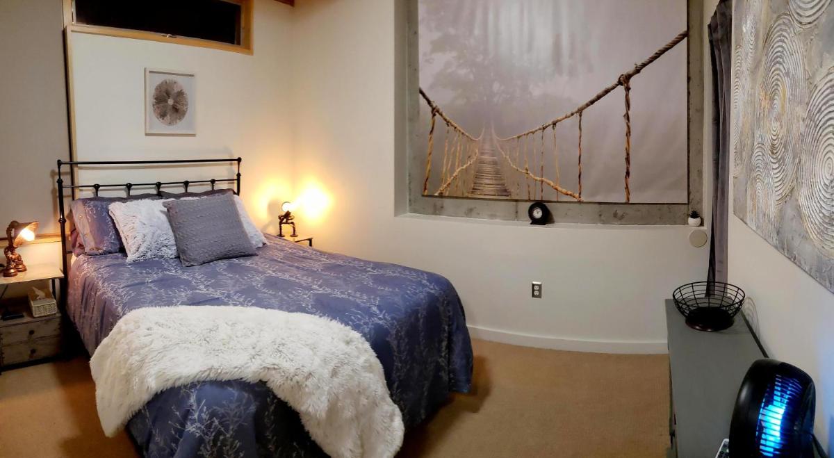 One Mississippi Ave - Adventures in Portland! - Housity