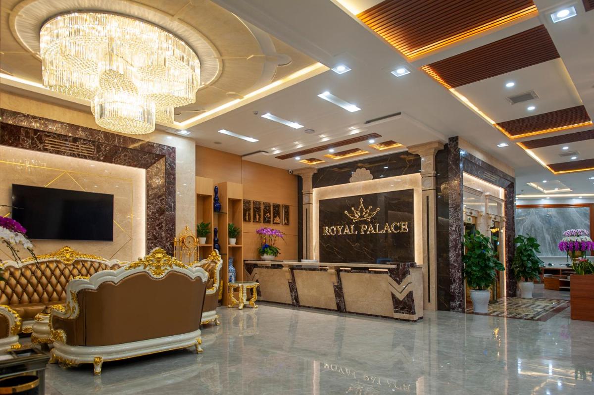 Royal Palace - Housity