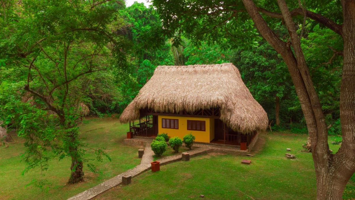 Cabañas Tequendama - Parque Tayrona - Housity