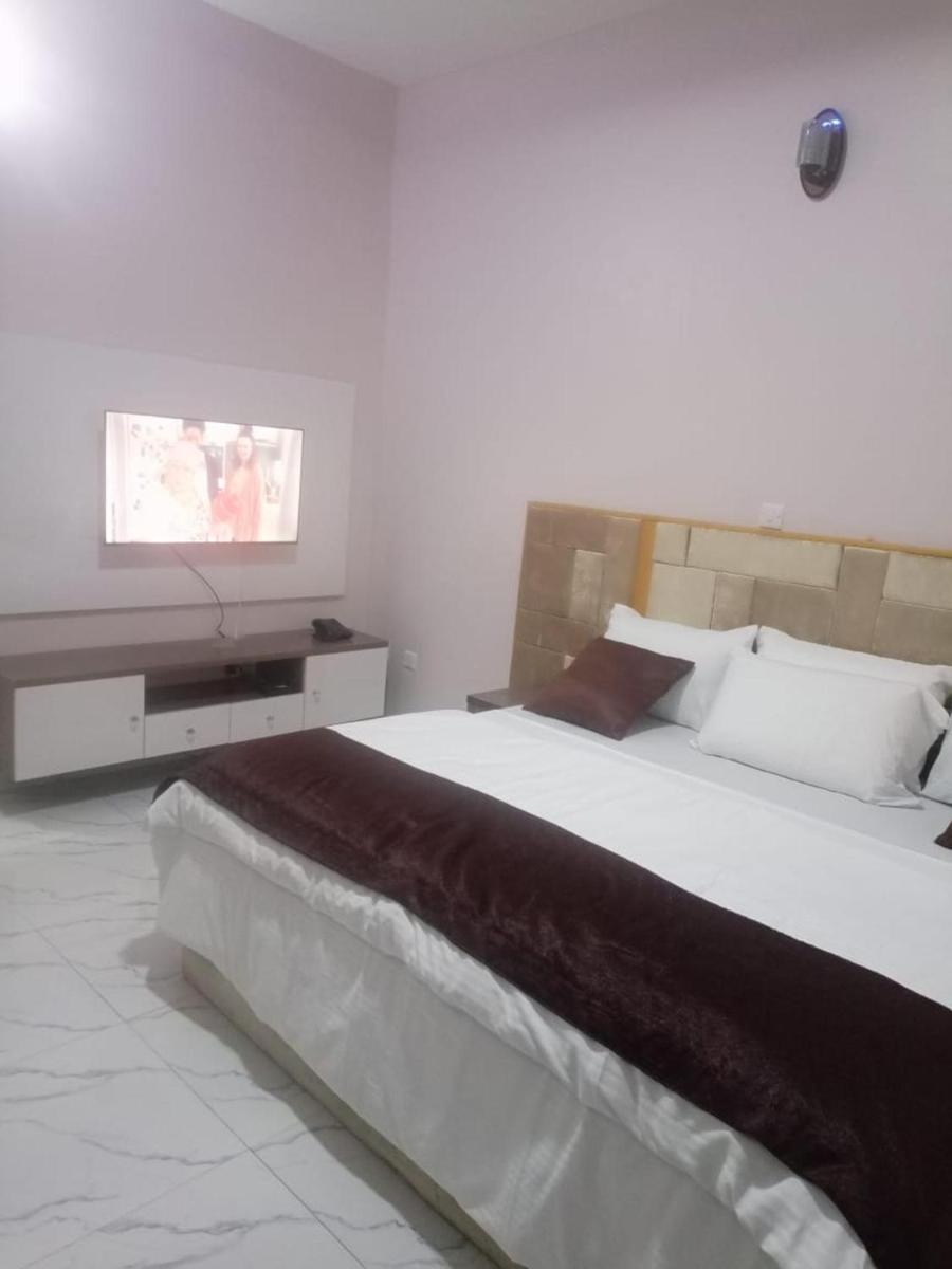 Captivating 1-Bed Studio in Sapele - Housity