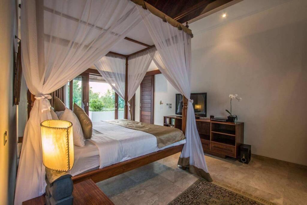Villa Kalimaya by Bali Villas R Us - Housity