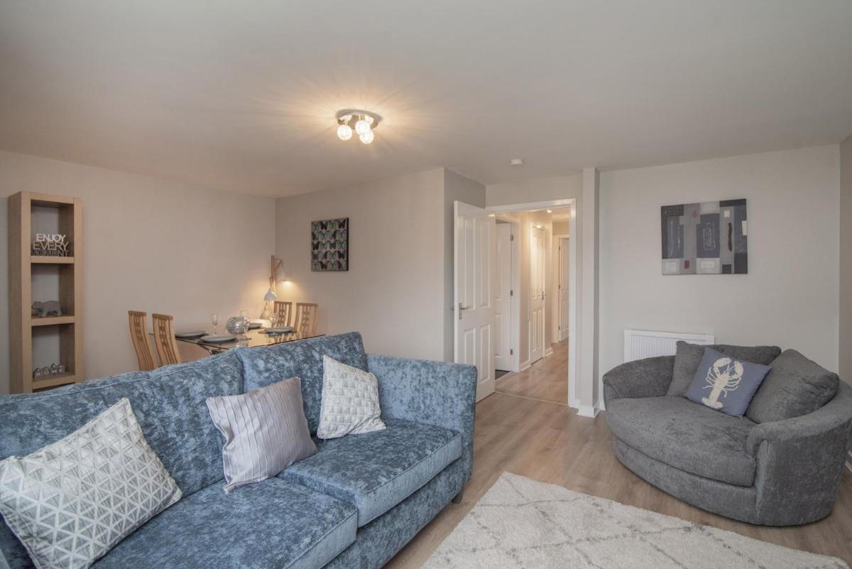The Nelson - Spacious City Property and Free Parking - Housity