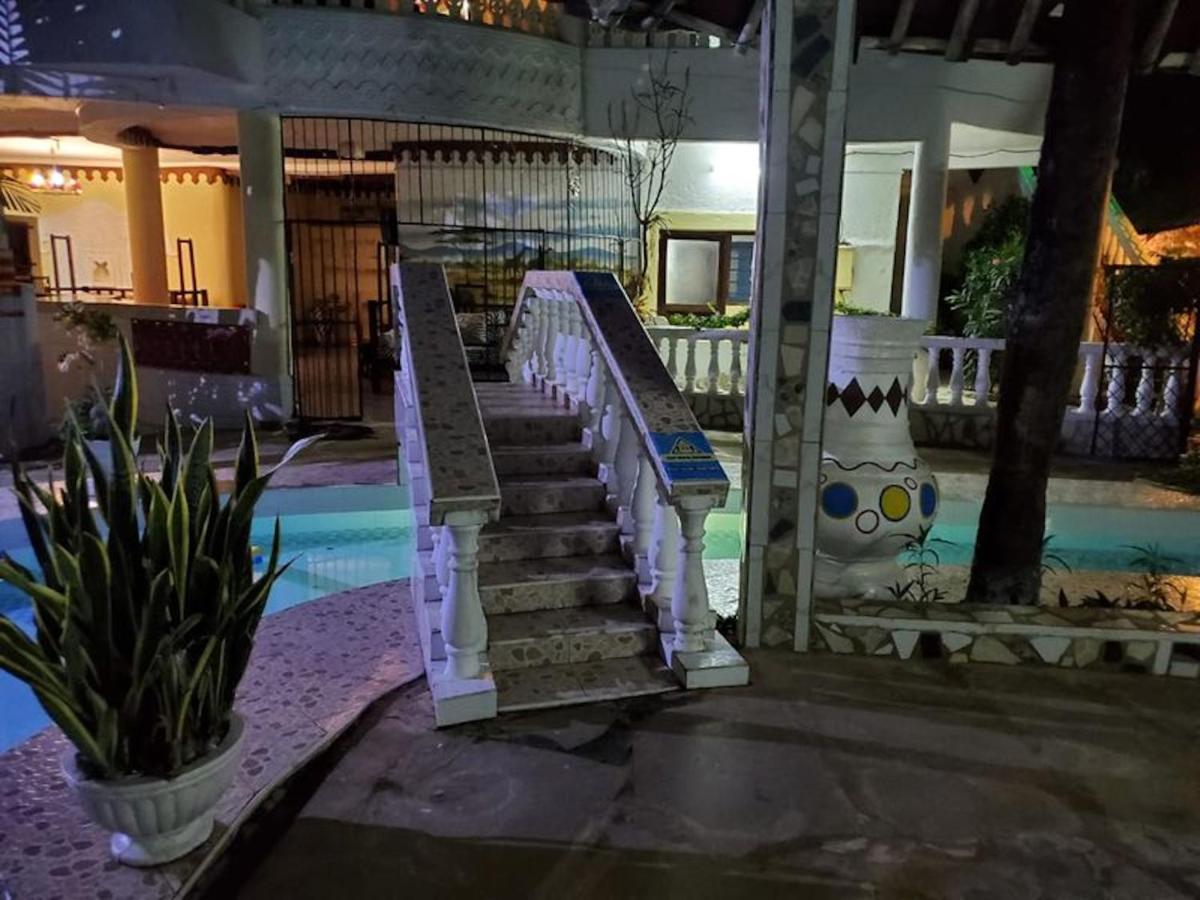Suitetrails - Room in Holiday house - Kivuli Villas We Charge Per Room Per Night