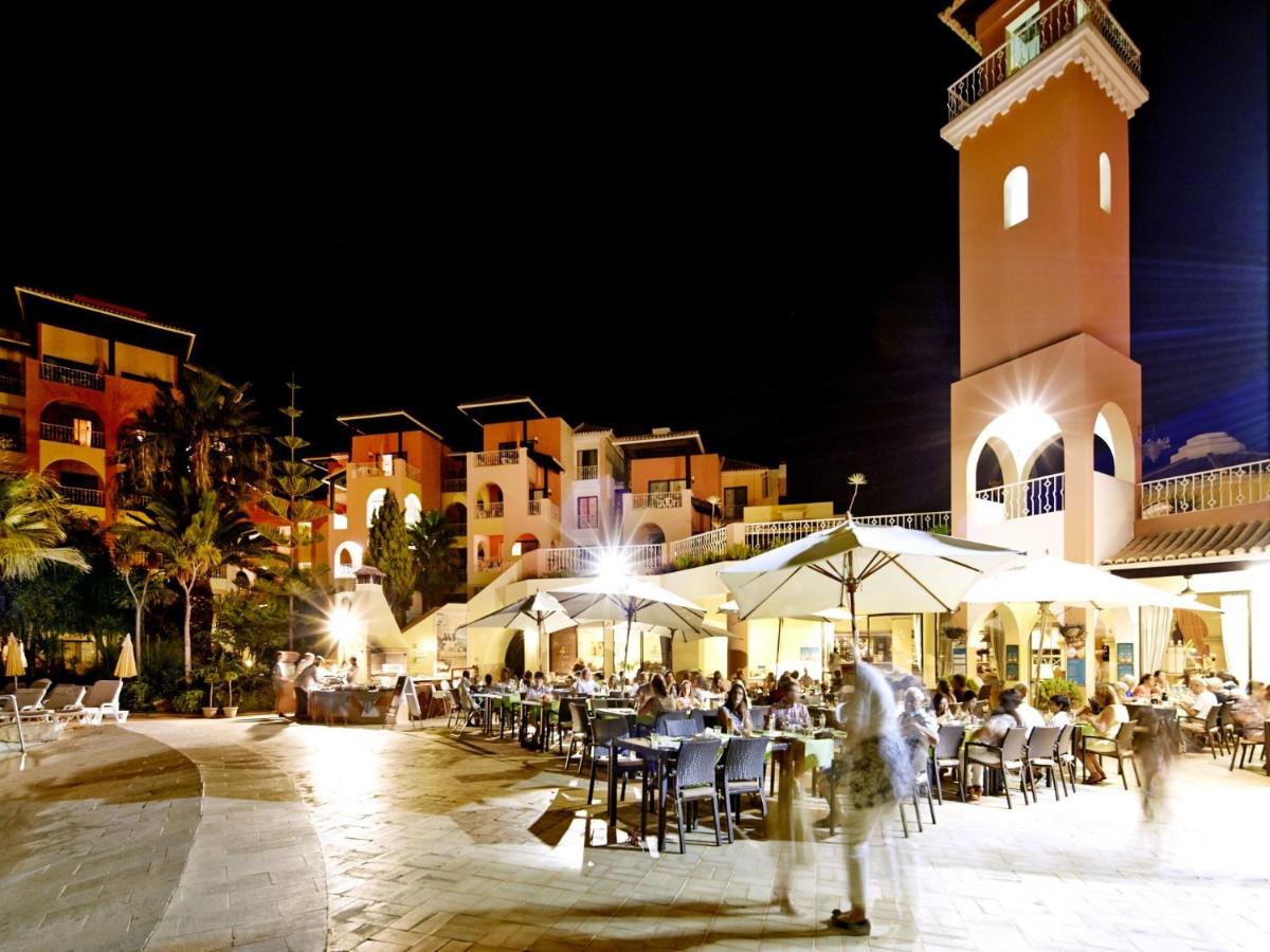 Um restaurante ou outro lugar para comer em Four Seasons Vilamoura