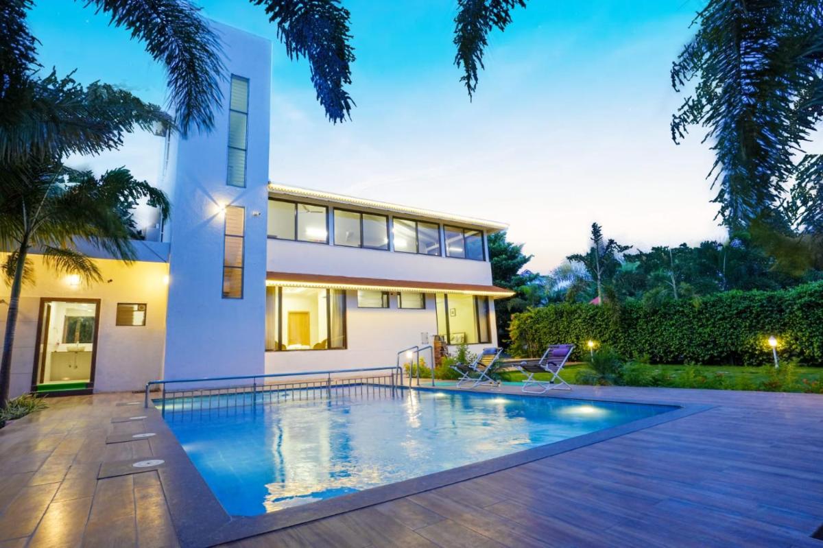 White Coco House 4BHK - Housity