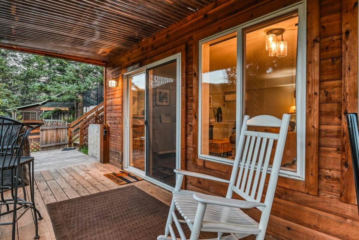 MTN Town Escape-Beavers Den, 1 Bdrm luxury Apt - Housity