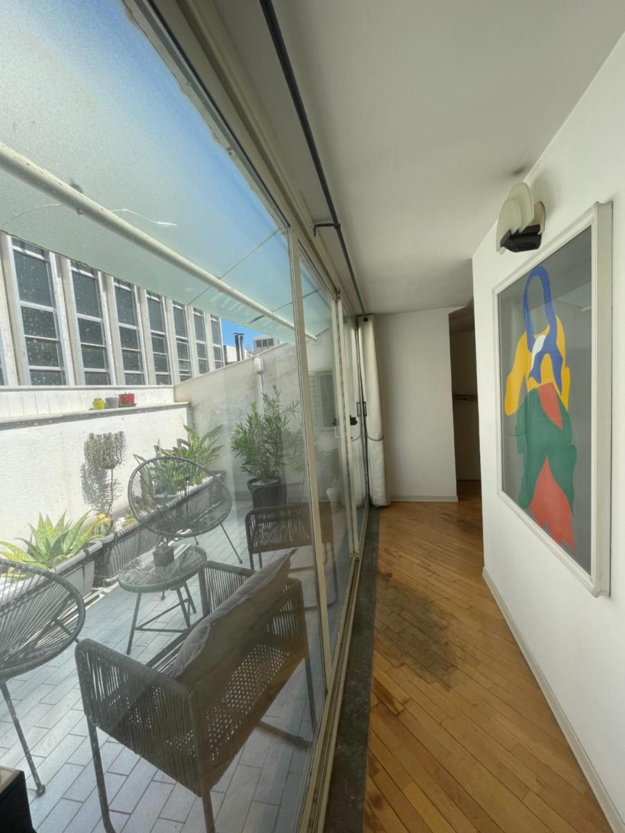 Design Apartment in City Center with Terrace - Hizvo