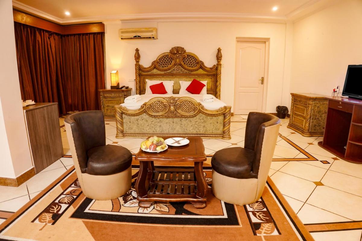 Emarald Resort - Housity