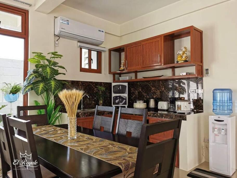 El Royale Exclusive Resort & Event Place - Housity