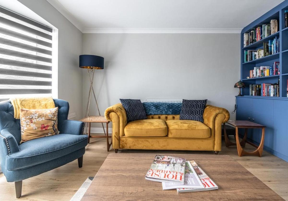 Seaford Retreat with Free Parking By My Getaways - Housity
