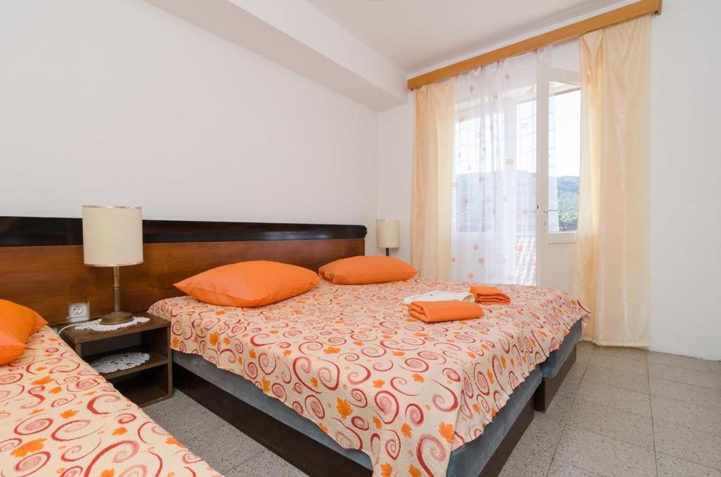 Apartments and rooms by the sea Zuljana, Peljesac - 256 - Housity