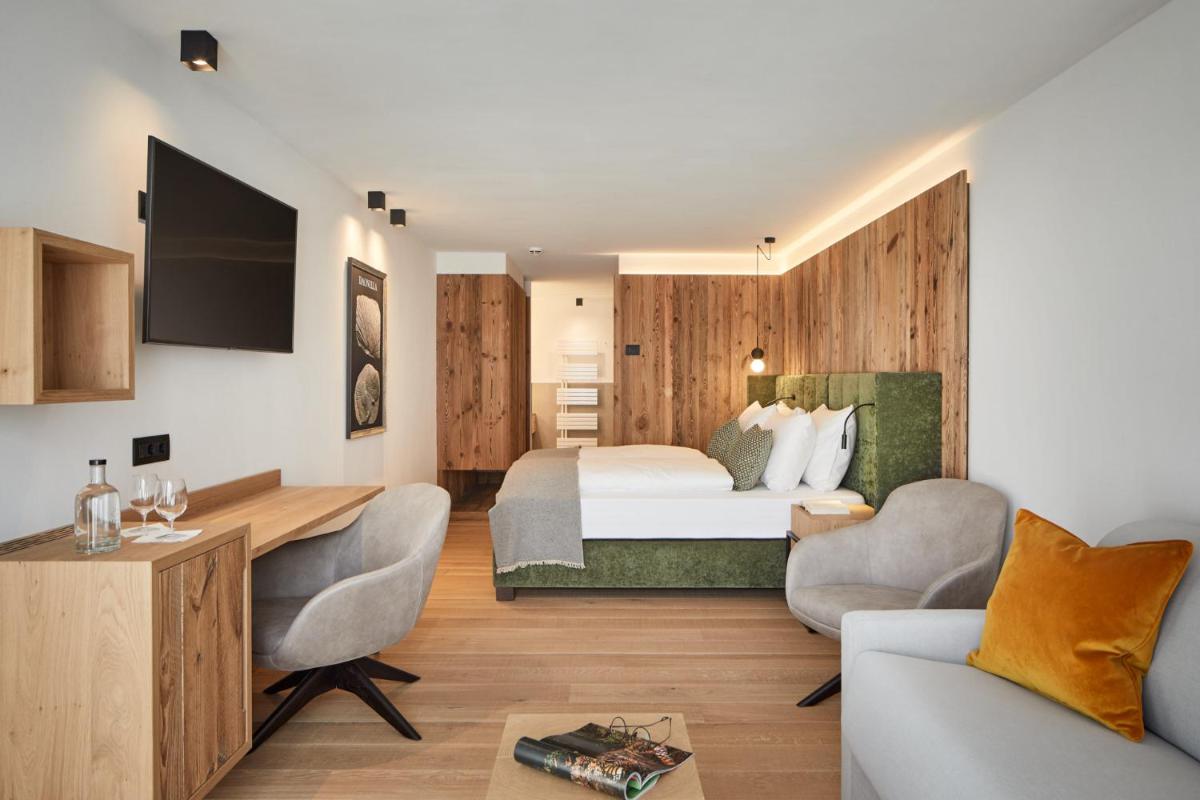 Hotel Marmolada - Housity