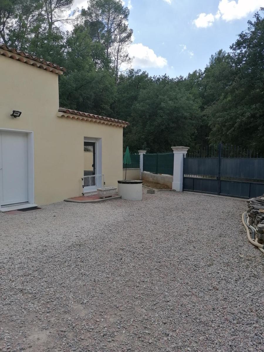 La Desirade - Housity