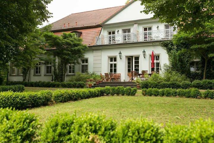 Internat Schloss Spiegelberg - Housity