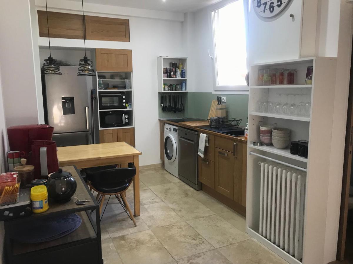 Très bel appartement T3 proche place Castellane avec vue et 2 chambres - Housity