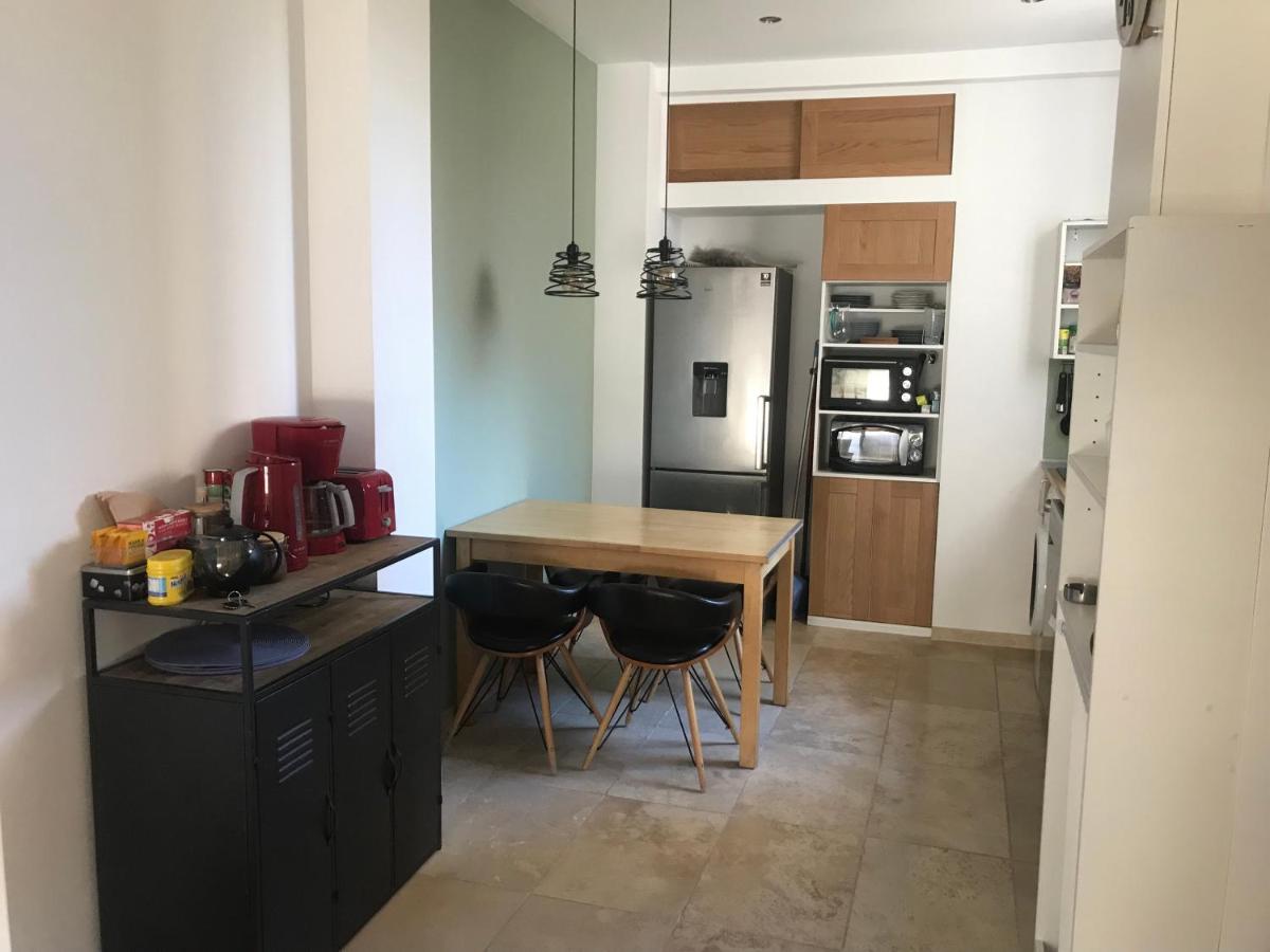 Très bel appartement T3 proche place Castellane avec vue et 2 chambres - Housity