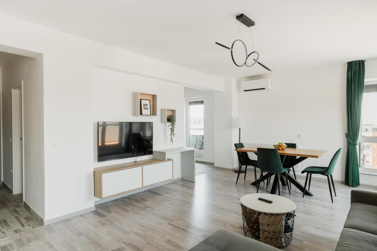 Skylark - Singapore Penthouse with Jacuzzi & Panoramic View - Hizvo
