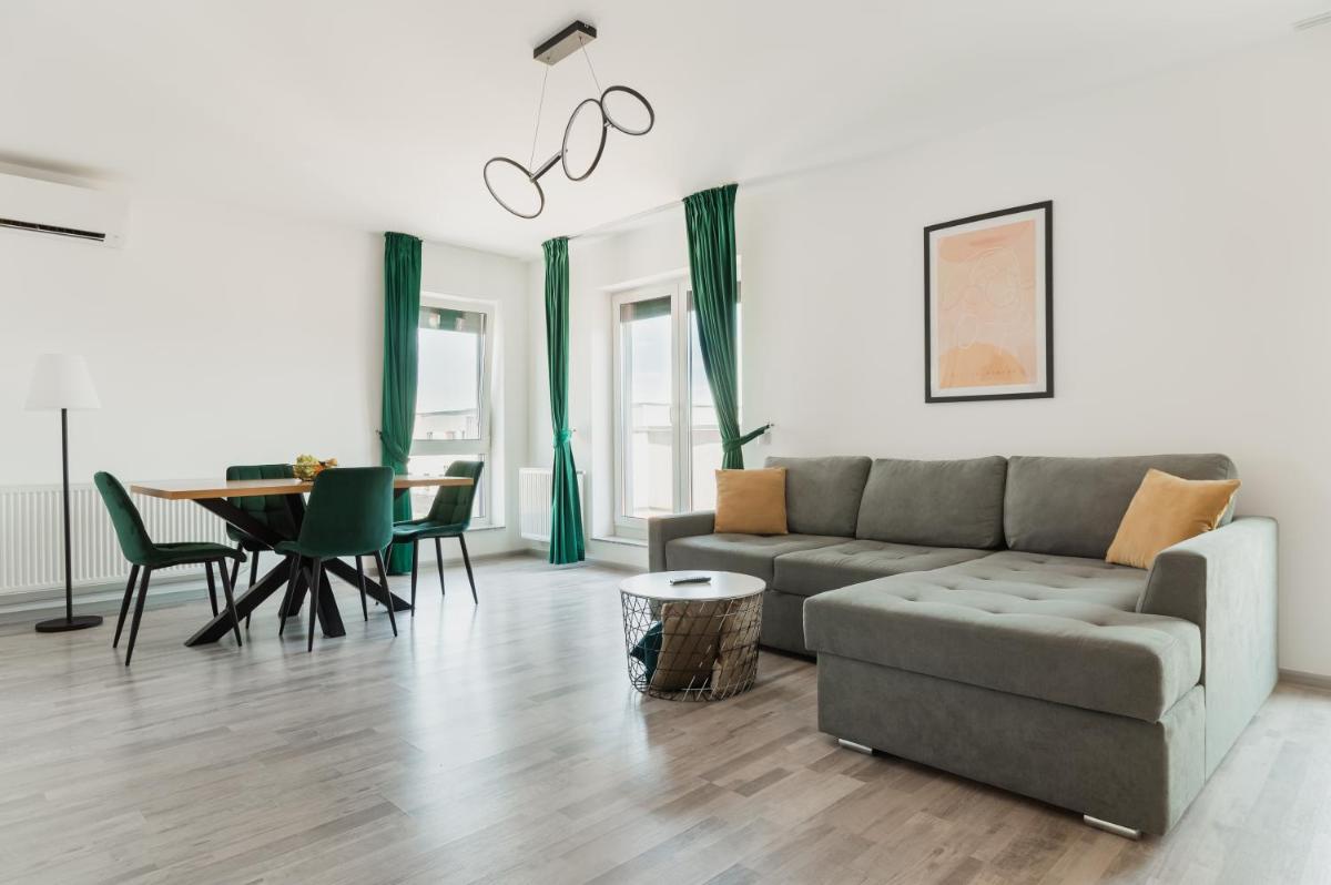 Skylark - Singapore Penthouse with Jacuzzi & Panoramic View - Hizvo