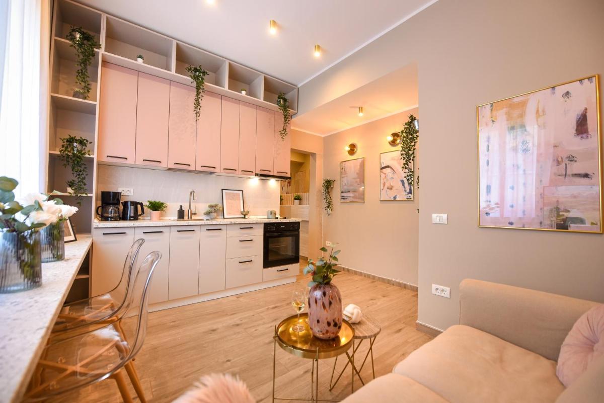 Suitetrails - SWEET BLOSSOM - Lovely 1BR Apt in the City Center