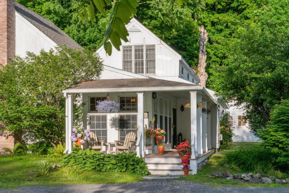 Inn at Silver Maple Farm - Housity
