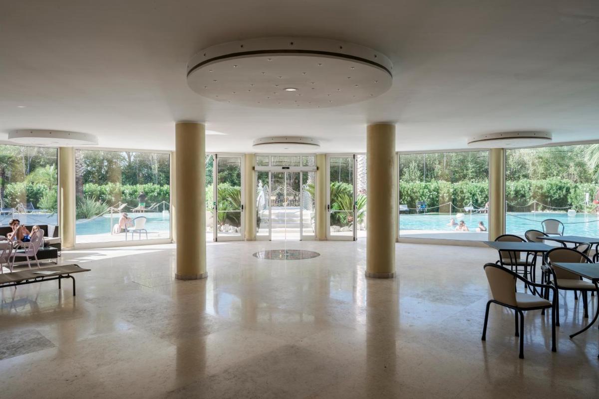 APT24 - Relais du Lac - Apartments with pool - Housity
