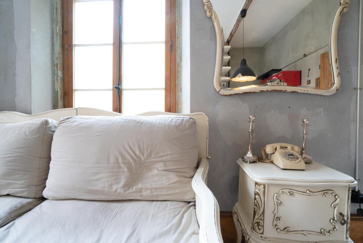 tiyoho - Historic Houses I - Quiet & Stylish Flat in Galata - Housity