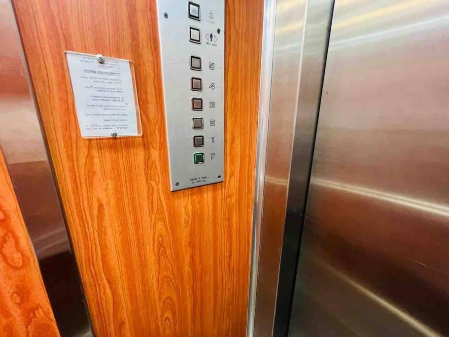 New- luxury 4 rooms apartment for 11 people - Housity