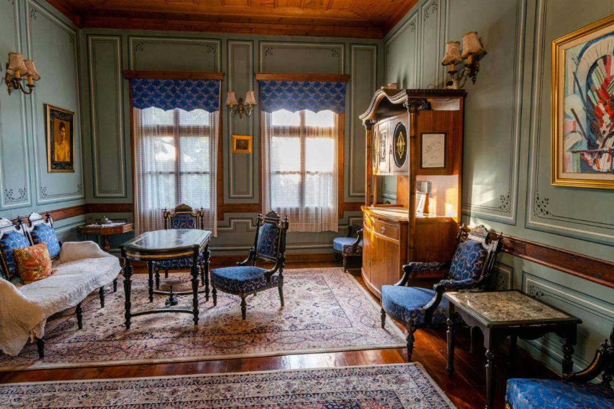 Old Legends Hotel - Hizvo