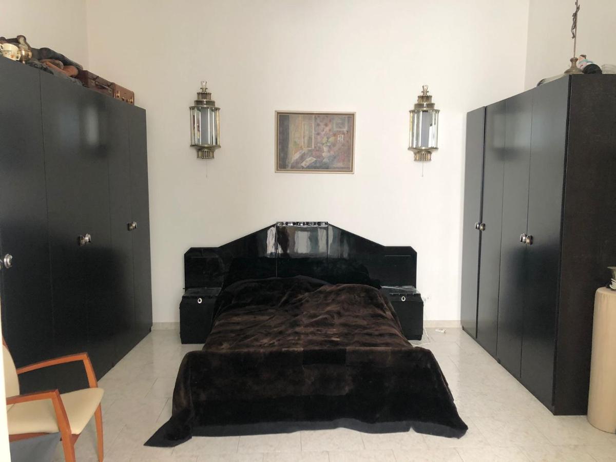 Stunning luxury B&B in medieval Main Street, Salerno - Housity