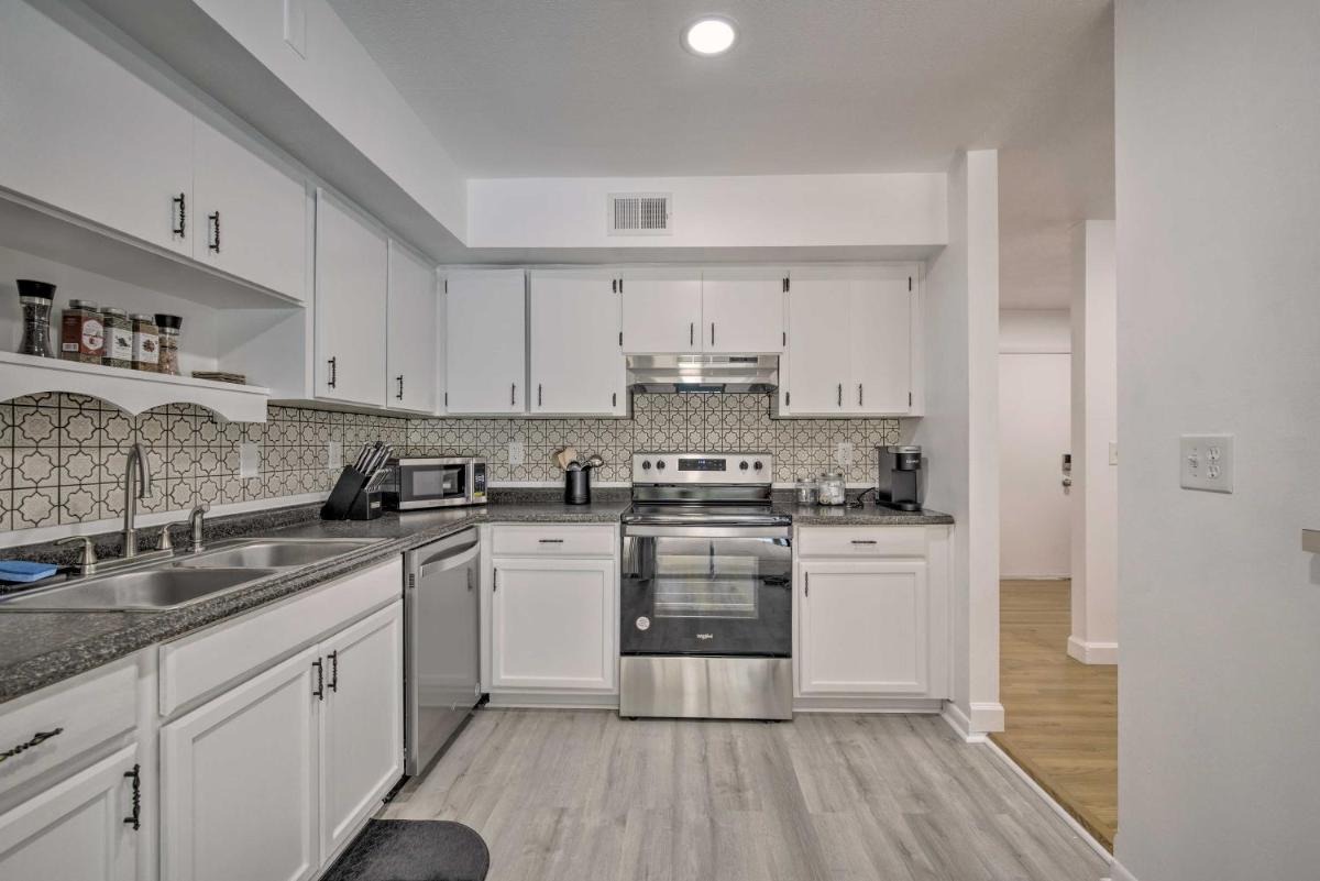 Family-Friendly Ocala Retreat 18 Mi to Dtwn! - Housity