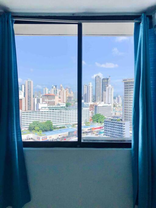Suitetrails - Central Modern Apartment AC/Pool/Wifi