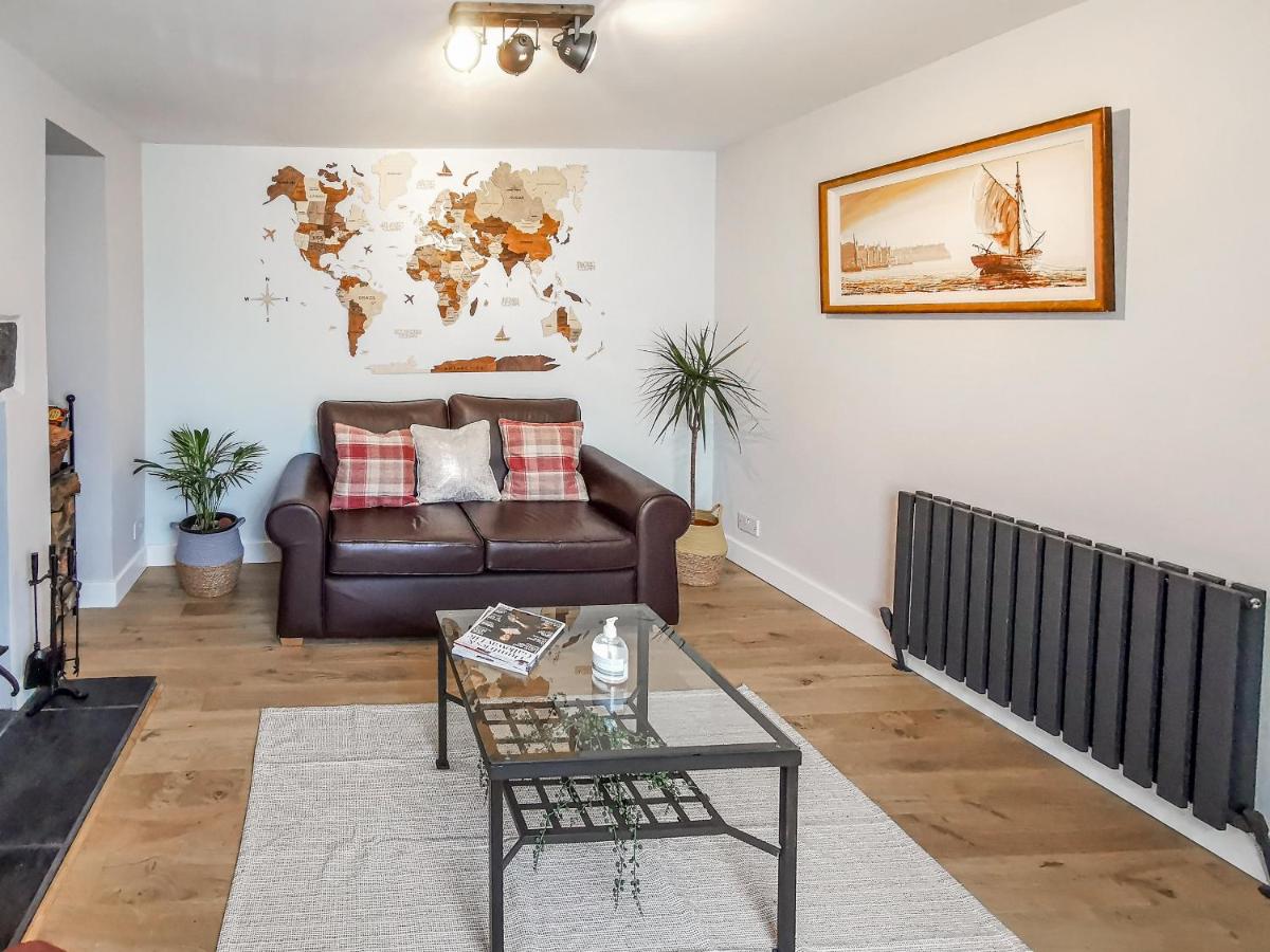 Kirkinner Cottage - Housity