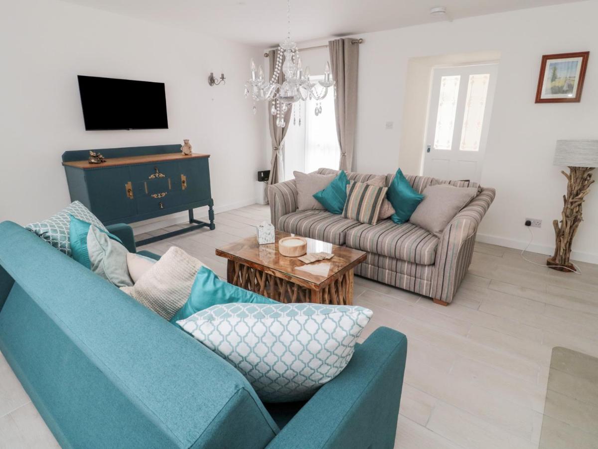 Horseshoe Cottage - Housity