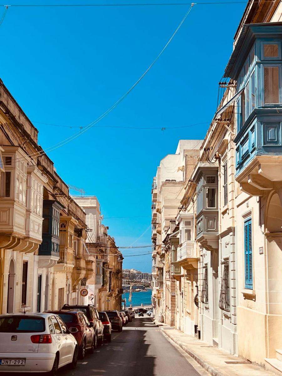 Room with shared bathroom Sliema - Housity