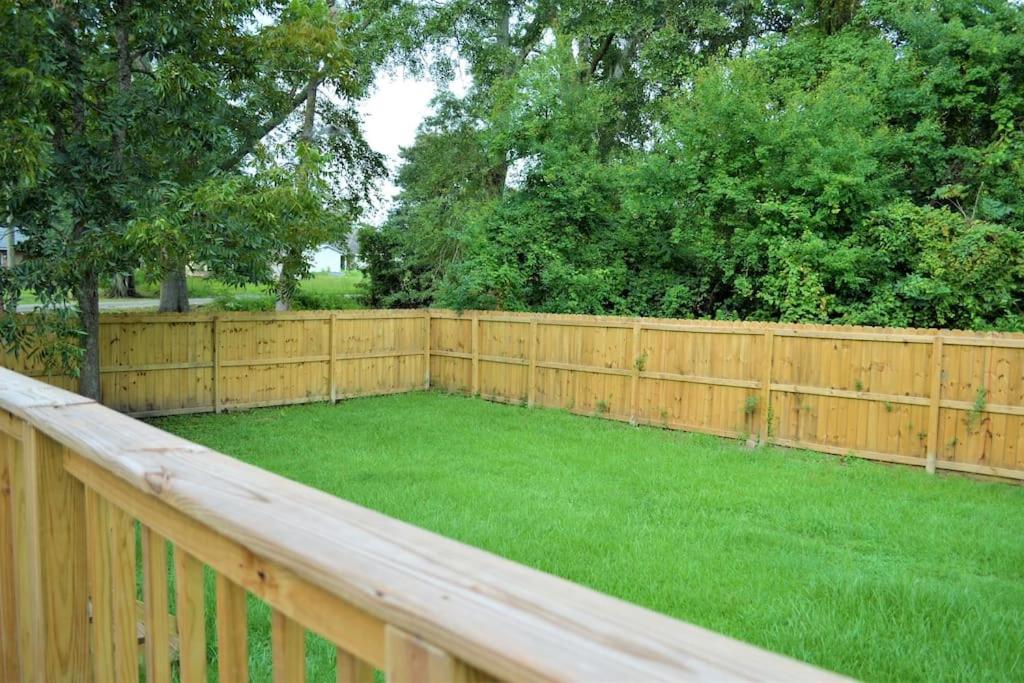 CHATEAUX MAGNOLIA - SMART HOME, W/ BBQ+CORNHOLE! - Housity