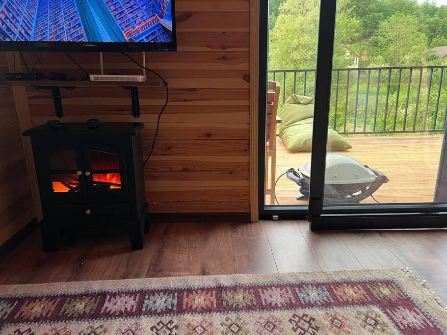 Suitetrails - Villa Treehouse Pleshine Ferizaj,Kosovo